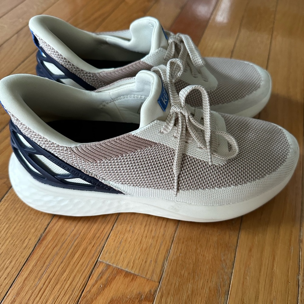 Kizik Athens sneakers